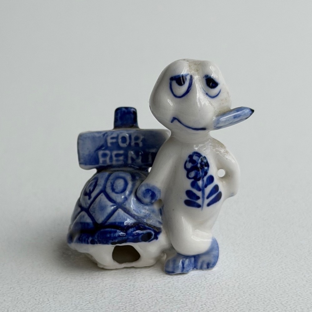 Vintage Turtle For Rent Figurine Blue White Ceramic Kitsch Decor Cottagecore